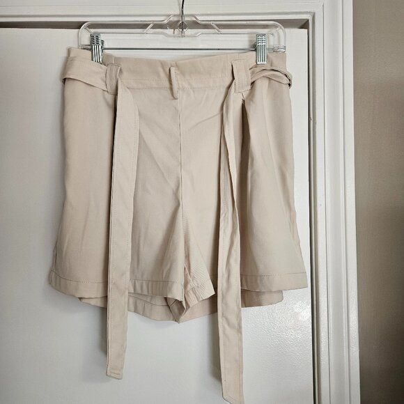 Max Studio Elastic Waist Tie-Front Shorts - Size L - Picture 1 of 7